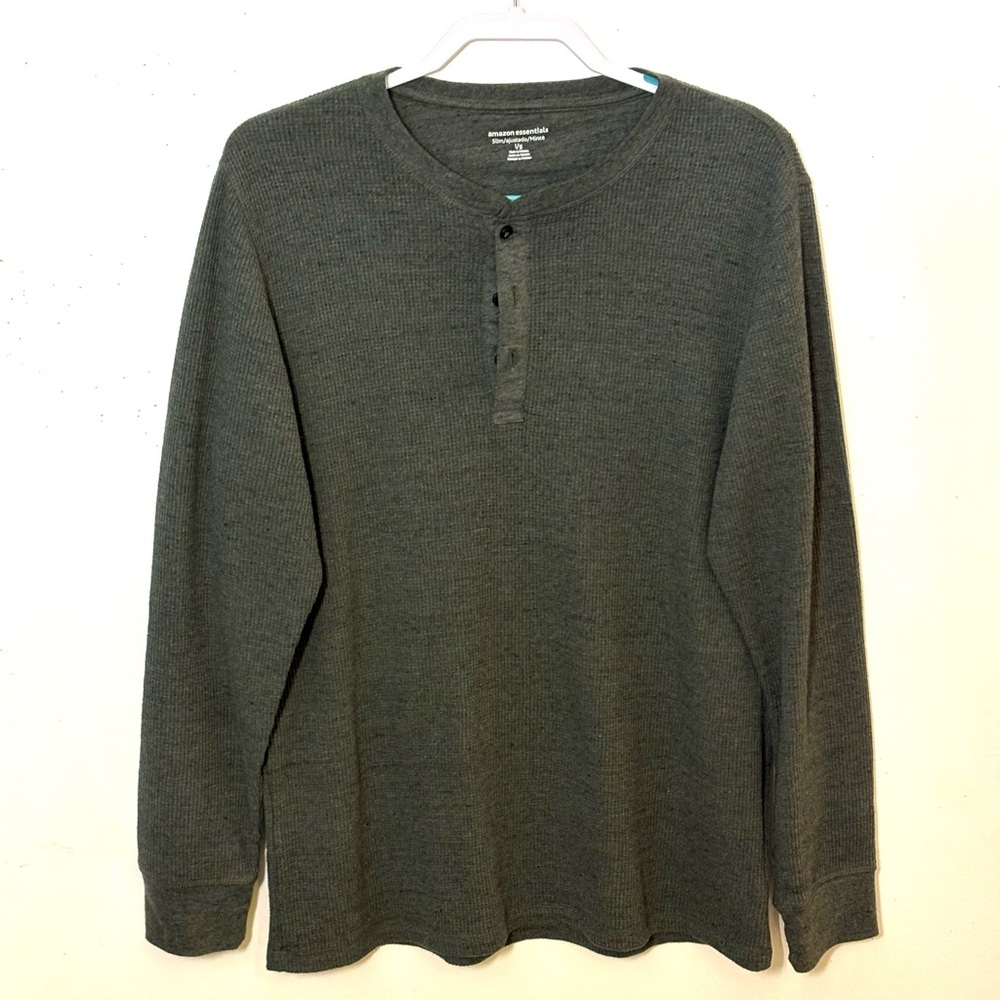 Amazon Essentials Men’s Dark Gray Long Sleeve Thermal Top. Size L(slim). EUC.